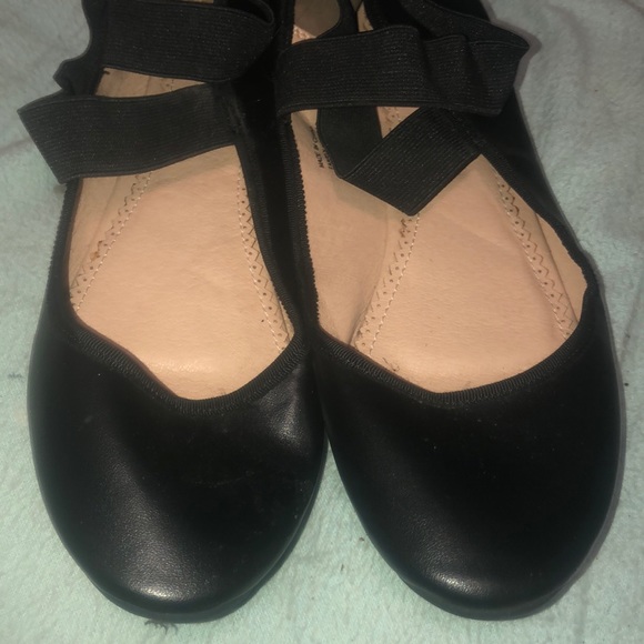 Urban outfitters ankle strap flats - Picture 3 of 3